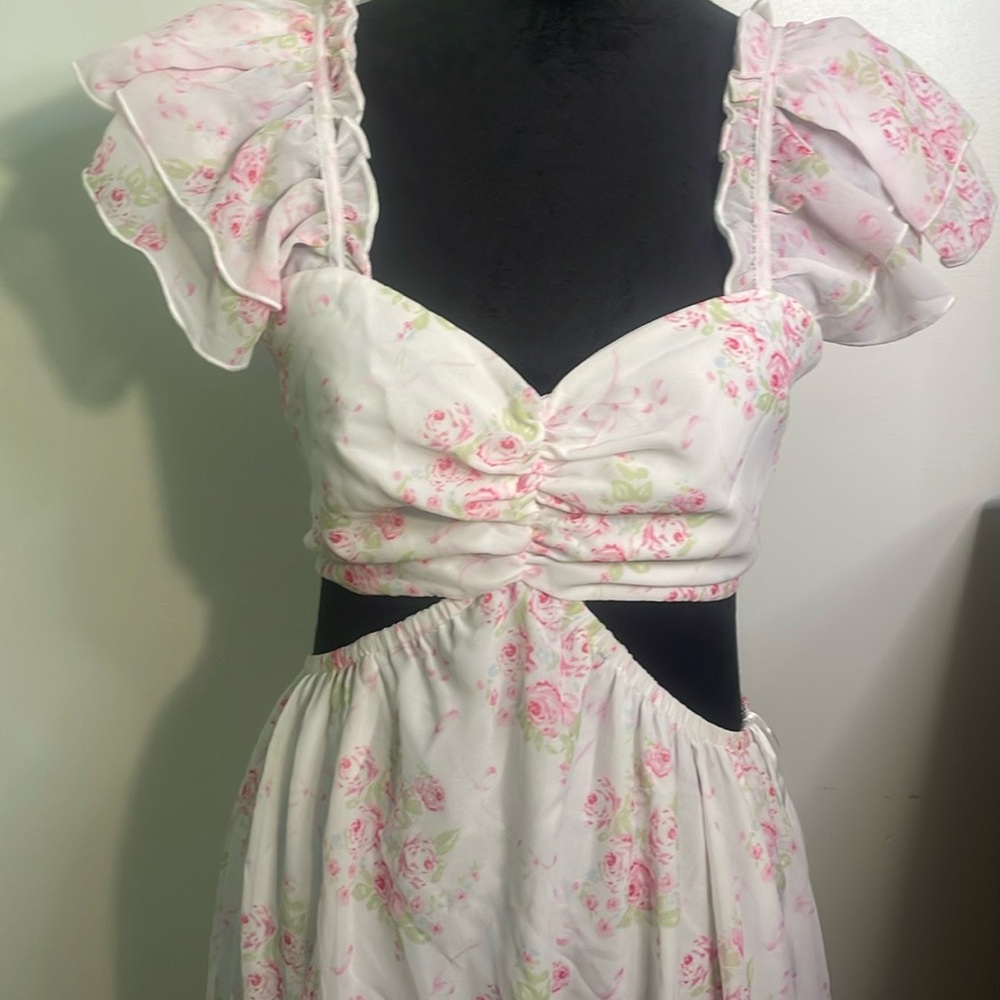 Floral Maxi Dress with Ruffle Sleeves